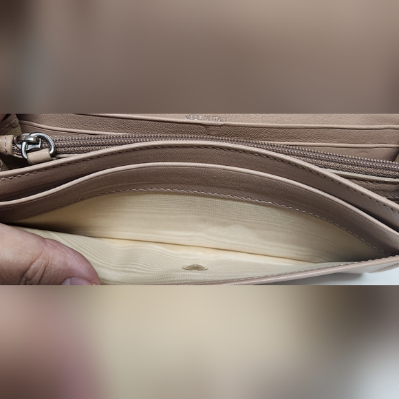 JIMMY CHOO Star Stud Leather Wallet ****SALE SALE SALE**** - Picture 10 of 15